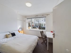 bed 1 - click for photo gallery